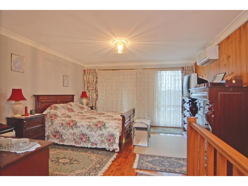 12 Jasmine Drive, Bomaderry NSW 2541