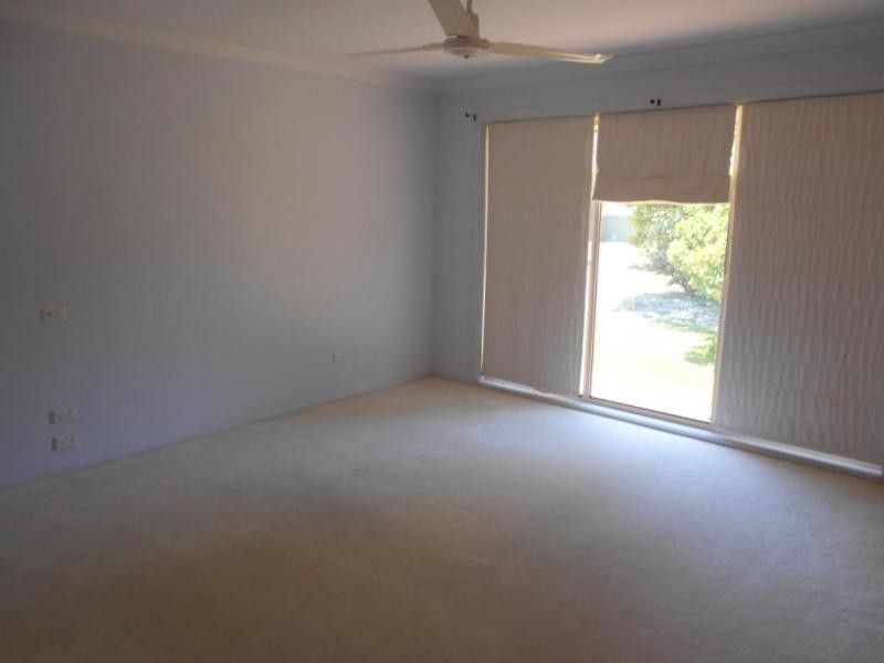 9 Cavangah Lane, West Nowra NSW 2541