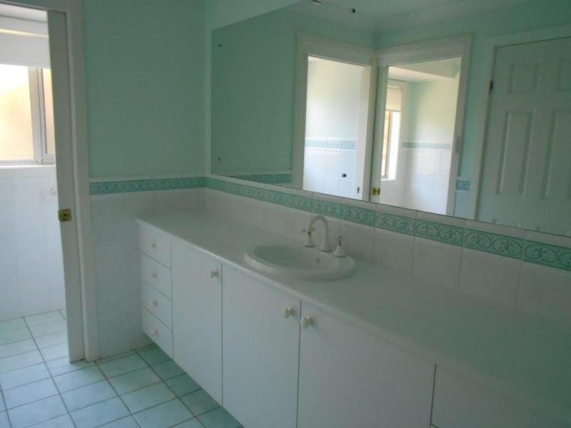 9 Cavangah Lane, West Nowra NSW 2541