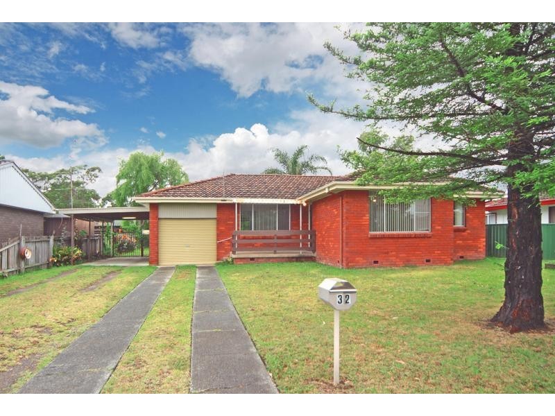 32 Salisbury Drive, Nowra NSW 2541