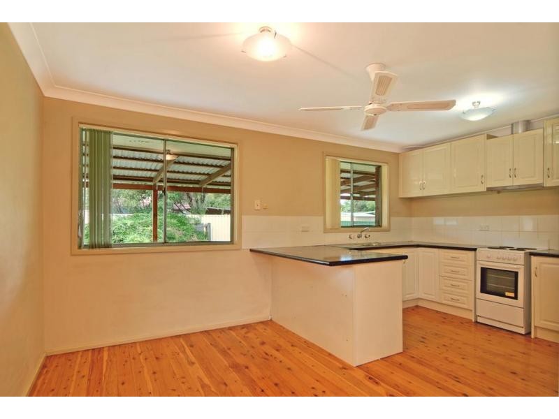 32 Salisbury Drive, Nowra NSW 2541