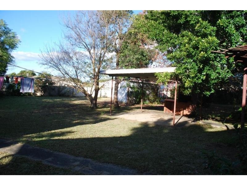 266 Princes Highway, Bomaderry NSW 2541