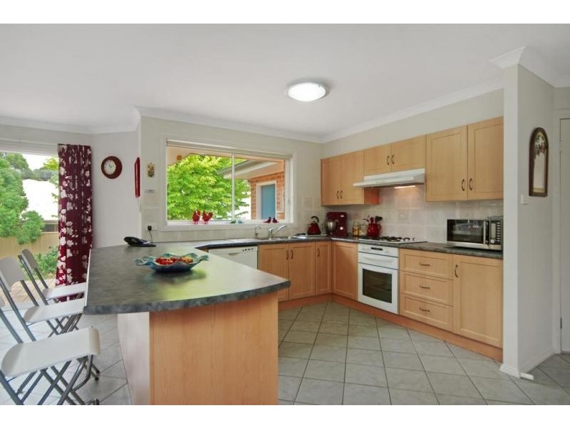 54 Kardella Avenue, Nowra NSW 2541