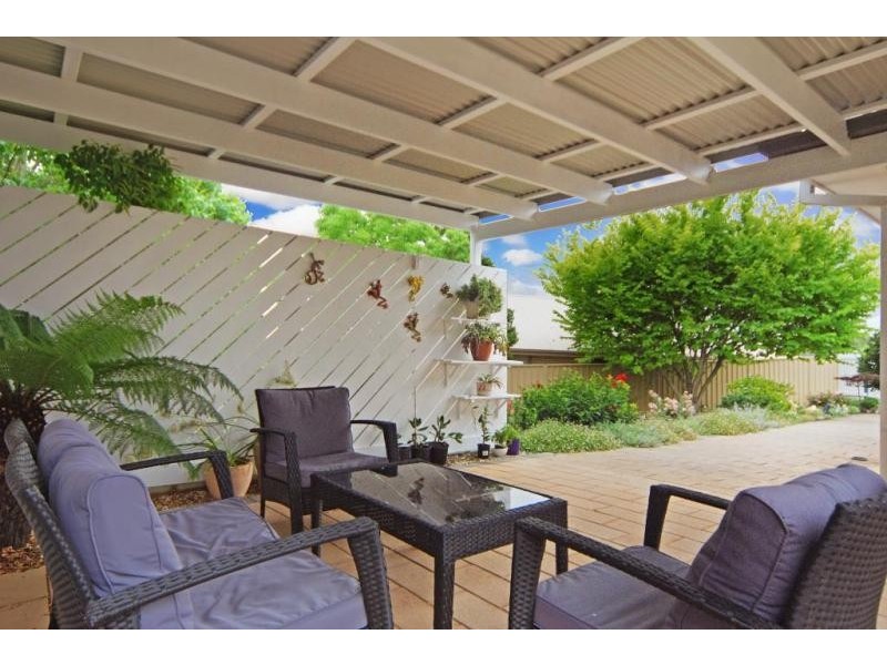 54 Kardella Avenue, Nowra NSW 2541