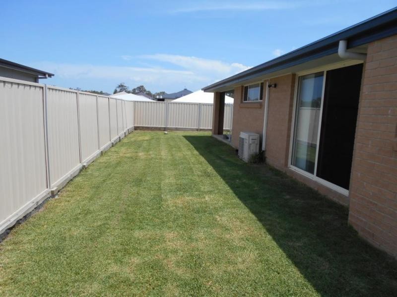 13 Barbata Grove, South Nowra NSW 2541