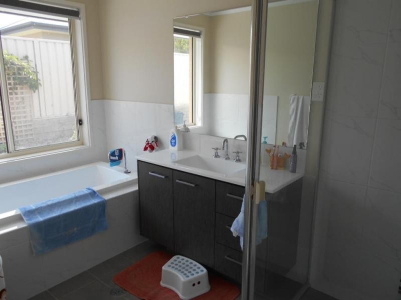 13 Barbata Grove, South Nowra NSW 2541