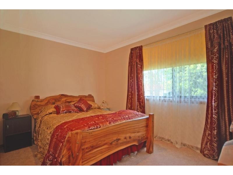 43 Yeovil Drive, Bomaderry NSW 2541