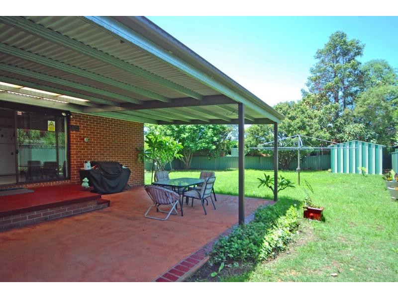 43 Yeovil Drive, Bomaderry NSW 2541
