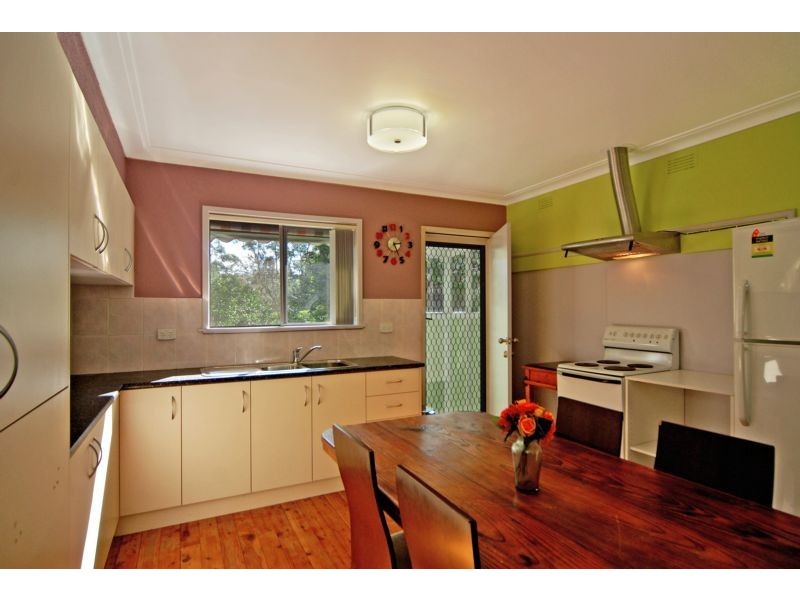 385 Princes Highway, Bomaderry NSW 2541