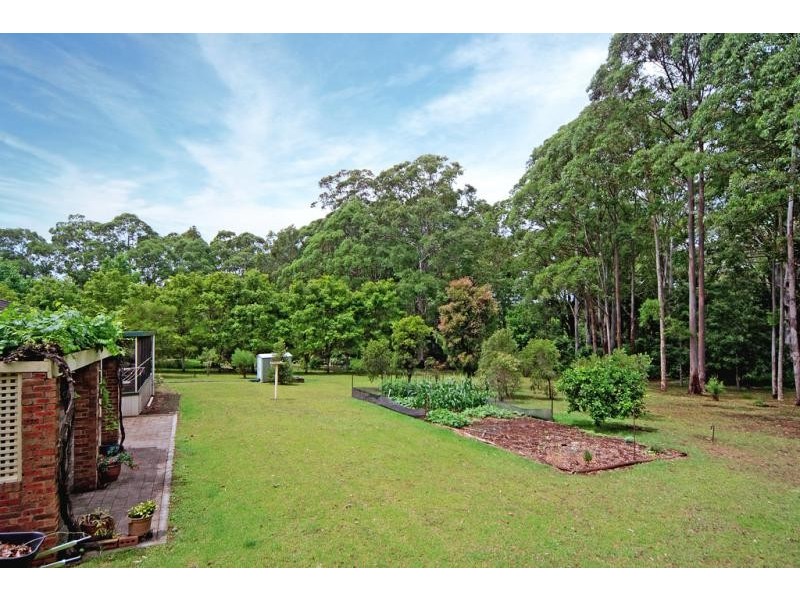 15 Tartarian Crescent, Bomaderry NSW 2541