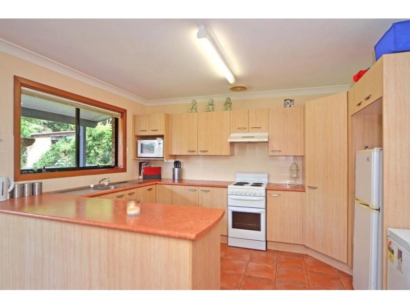64 Cambewarra Road, Bomaderry NSW 2541