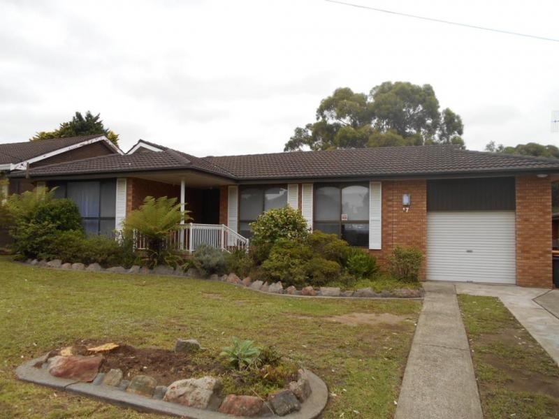 17 McMahons Road, North Nowra NSW 2541