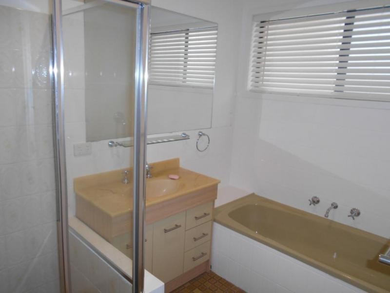 17 McMahons Road, North Nowra NSW 2541