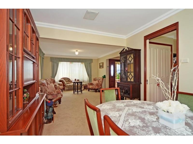 39 Warrigal Street, Nowra NSW 2541