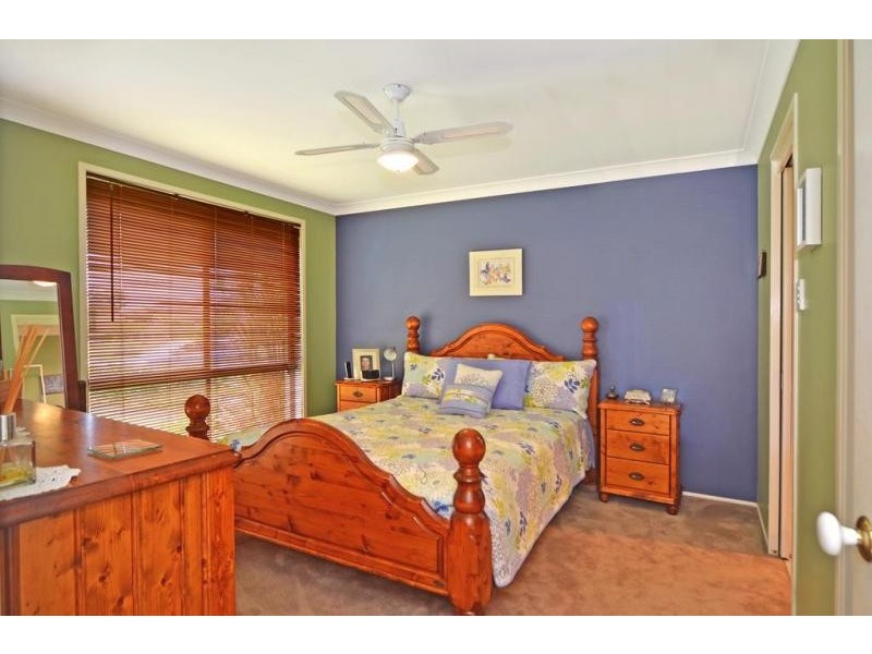 12 Guinea Flower Crescent, Worrigee NSW 2540