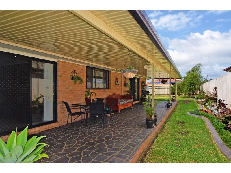 12 Guinea Flower Crescent, Worrigee NSW 2540