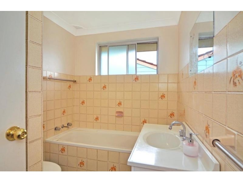 25 Salisbury Drive, Nowra NSW 2541