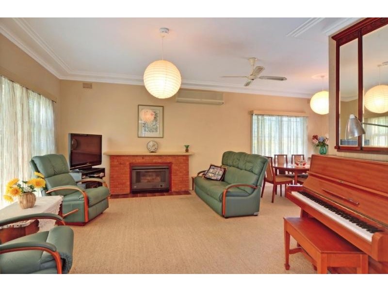 4 Centre Street, Nowra NSW 2541