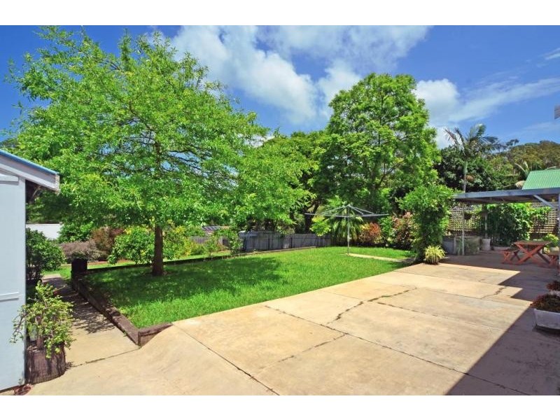 4 Centre Street, Nowra NSW 2541