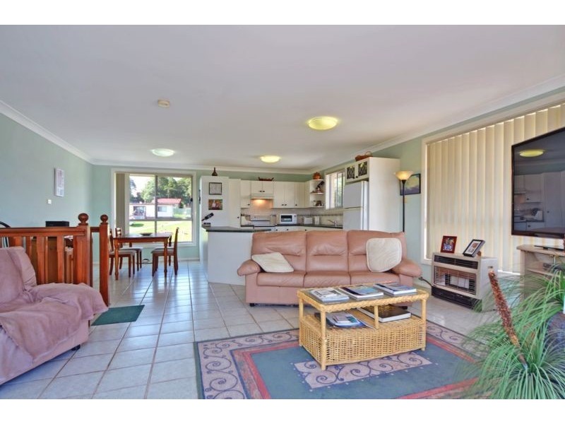 24 South Street, Greenwell Point NSW 2540