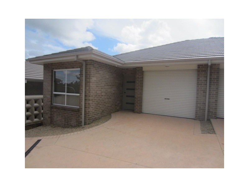 2/19 Sutherland Drive, North Nowra NSW 2541