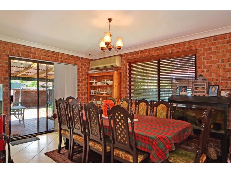 4 Helsinki Parade, Bomaderry NSW 2541