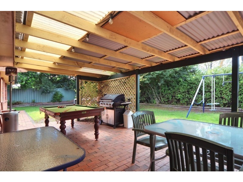 4 Helsinki Parade, Bomaderry NSW 2541