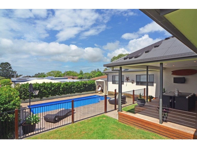 16 Osborne Street, Nowra NSW 2541