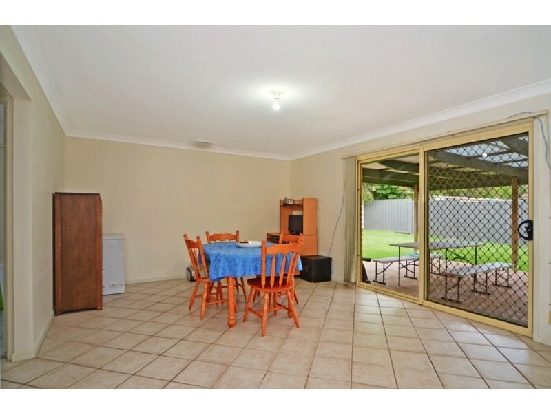 17 Rannoch Drive, West Nowra NSW 2541