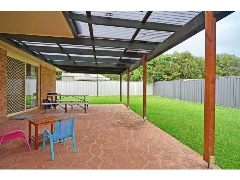 17 Rannoch Drive, West Nowra NSW 2541