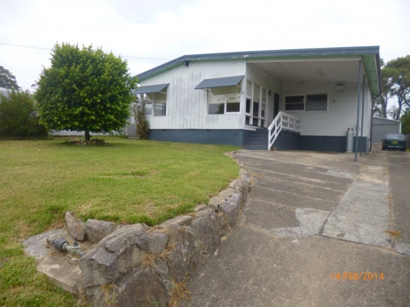 6 Albatross Road, Nowra NSW 2541