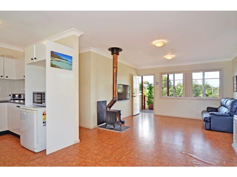 3 Dorothy Avenue, Basin View NSW 2540