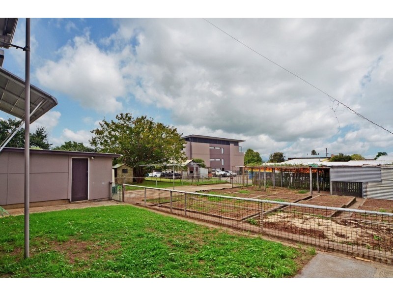 14 Burr Avenue, Nowra NSW 2541