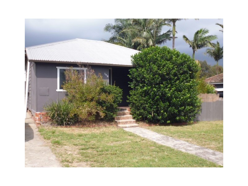 108 Kalandar Street, Nowra NSW 2541