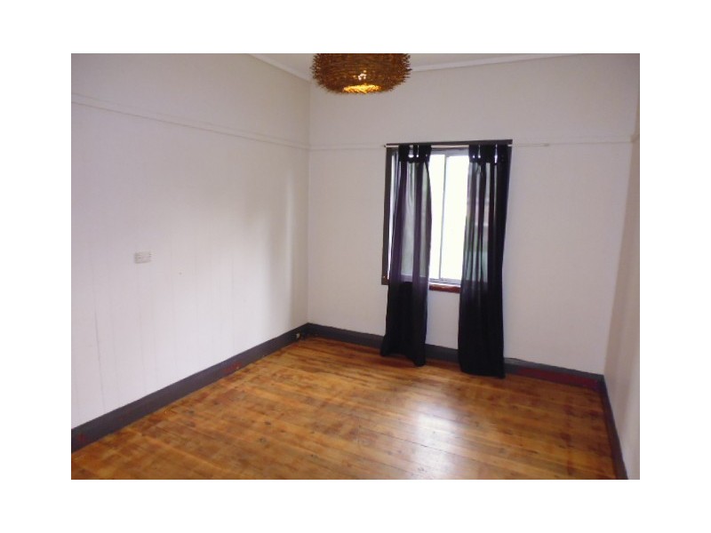 108 Kalandar Street, Nowra NSW 2541