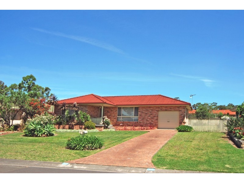 17 Rayleigh Drive, Worrigee NSW 2540