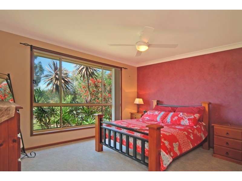 17 Rayleigh Drive, Worrigee NSW 2540