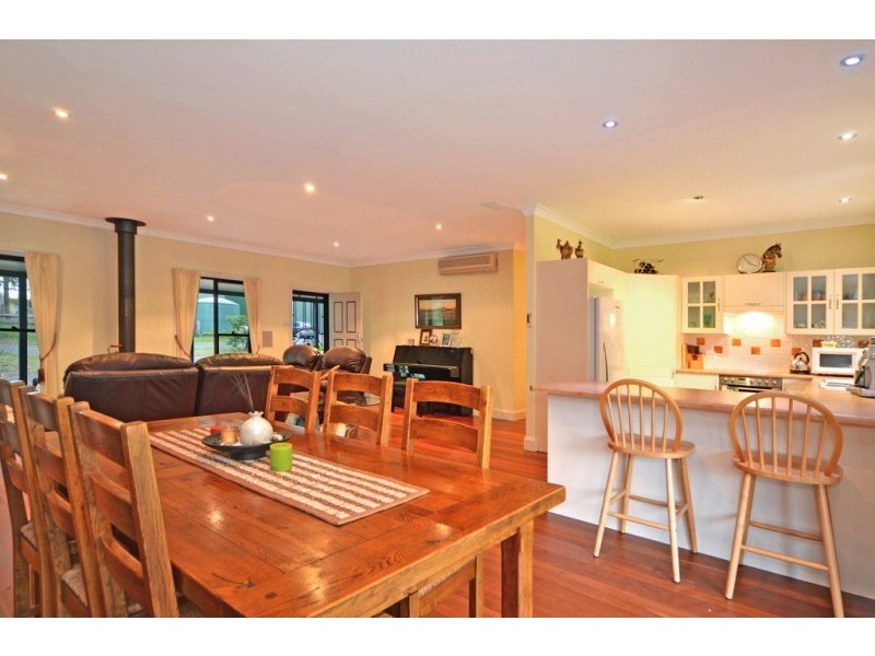 875 Sussex Inlet Road, Sussex Inlet NSW 2540