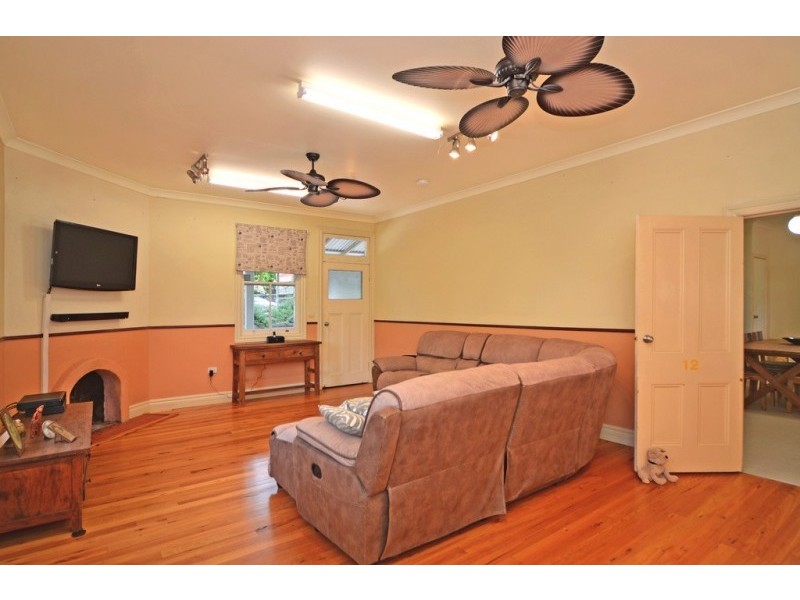 16 Meroo Street, Bomaderry NSW 2541