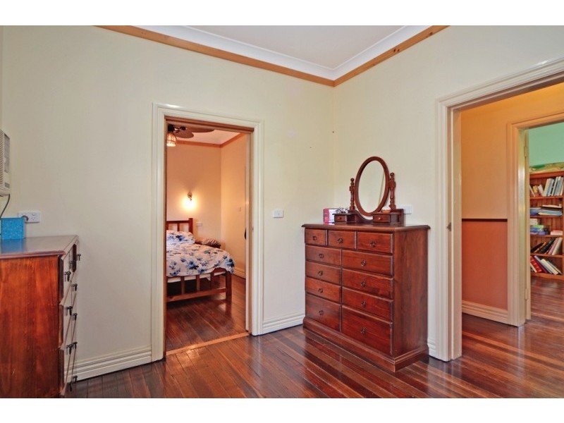 16 Meroo Street, Bomaderry NSW 2541