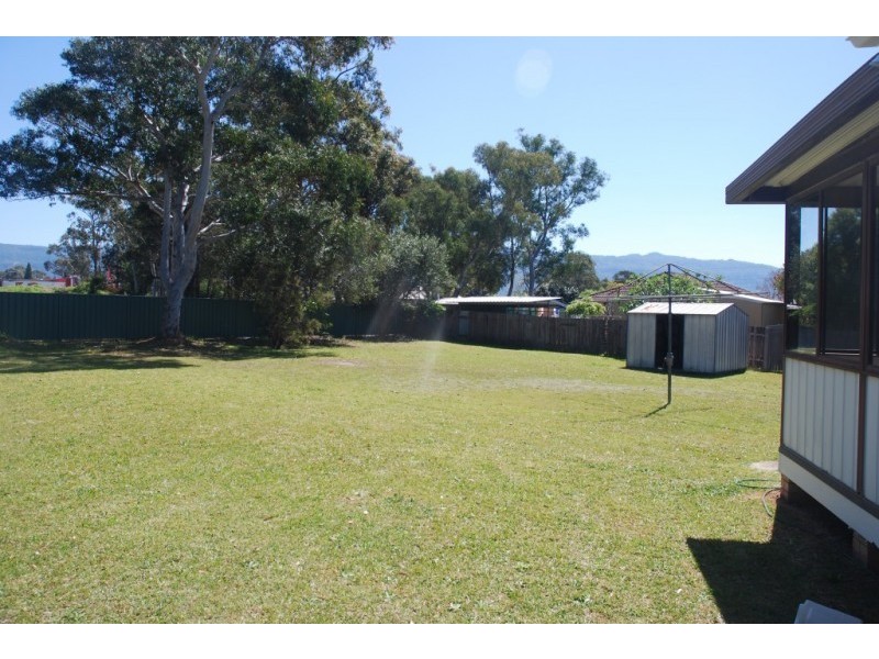 4 Camellia Grove, Bomaderry NSW 2541