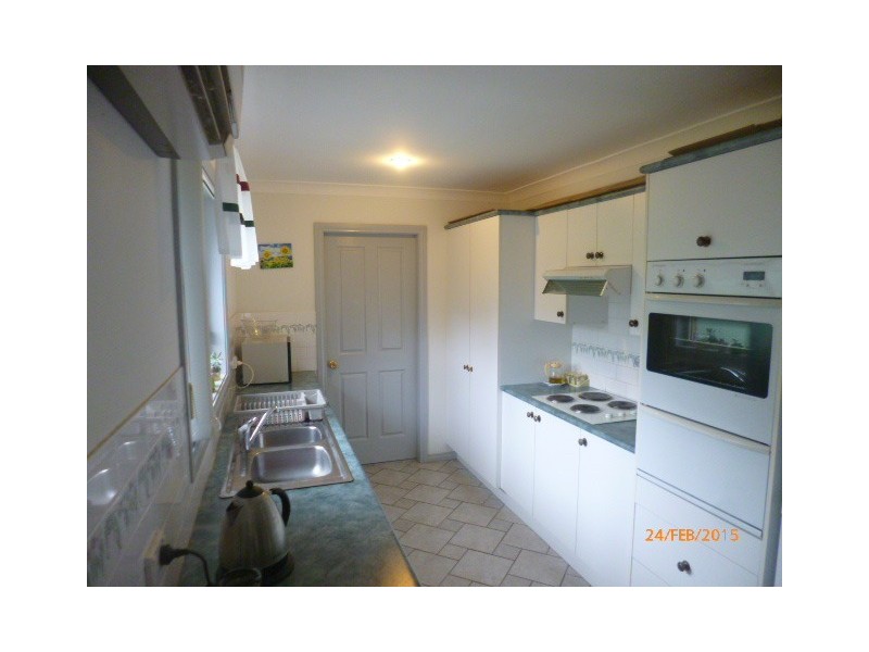 1 Hamilton Place, Bomaderry NSW 2541