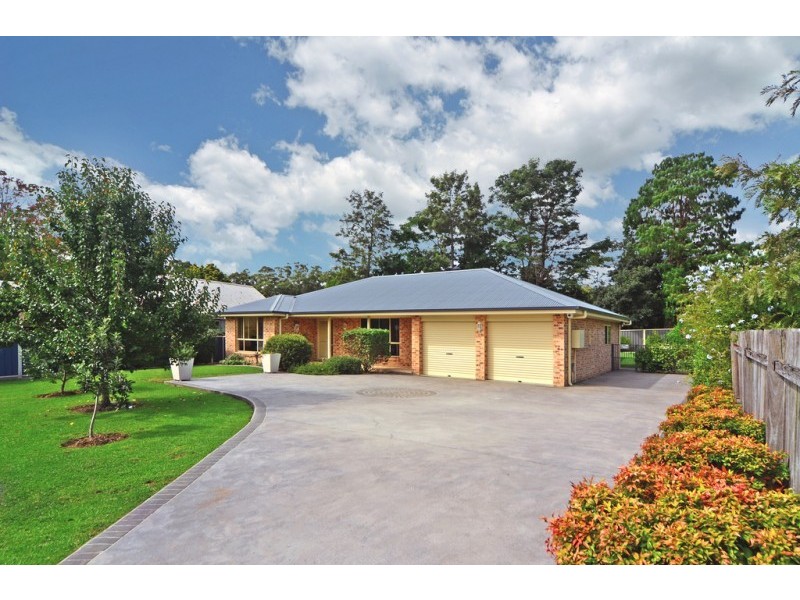11 Karana Drive, North Nowra NSW 2541