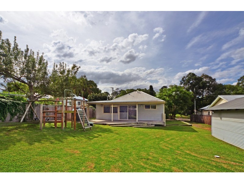 10 Birriley Street, Bomaderry NSW 2541