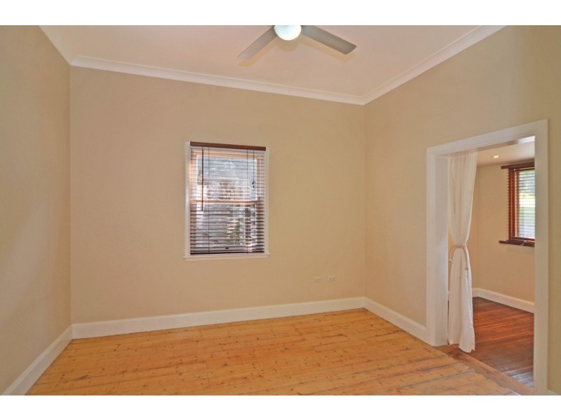 10 Birriley Street, Bomaderry NSW 2541