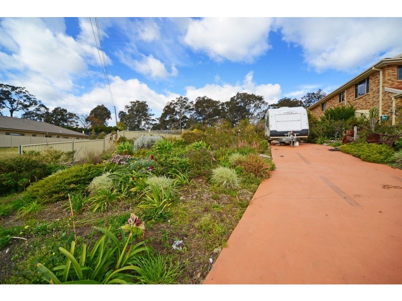 37 Warrigal Street, Nowra NSW 2541
