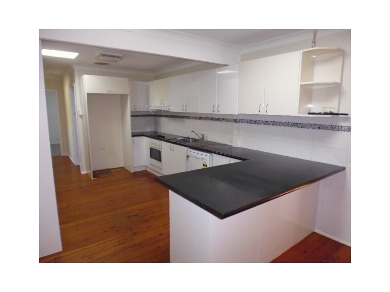 373 Princes Highway, Bomaderry NSW 2541
