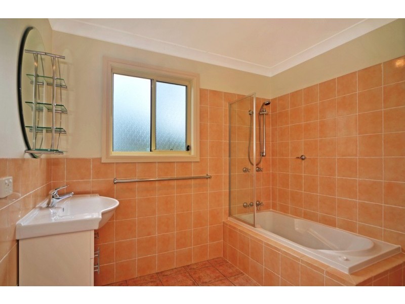 17a Karowa Street, Bomaderry NSW 2541