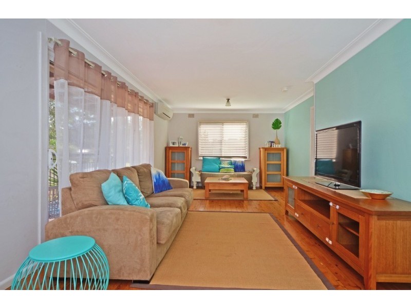 4 Ravenscliffe Road, Shoalhaven Heads NSW 2535