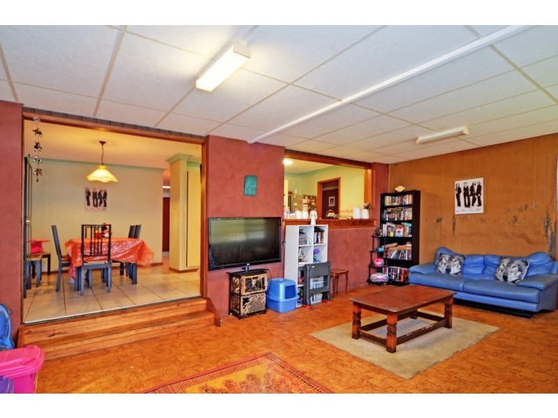27 Salisbury Drive, Nowra NSW 2541